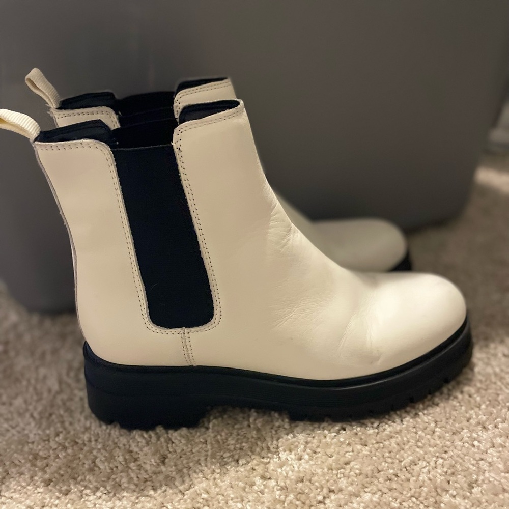 Mark Fisher Pirro Chelsea Lug Sole Chunky 
Boots Womens Size 7.5